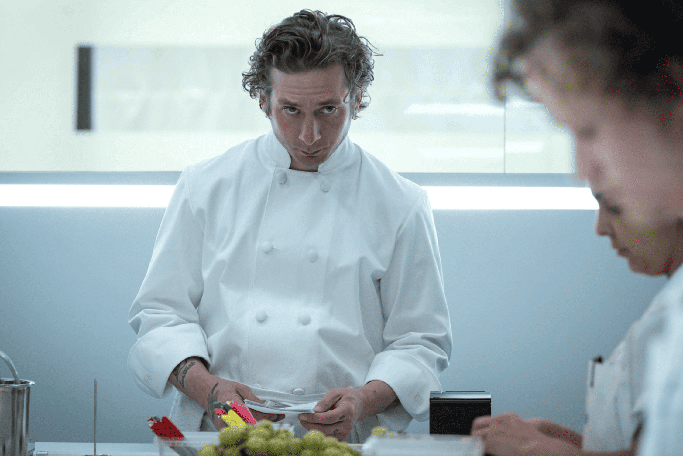 The Bear' Review: Jeremy Allen White in Tense FX/Hulu Kitchen