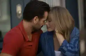 Margot Robbie romance single life